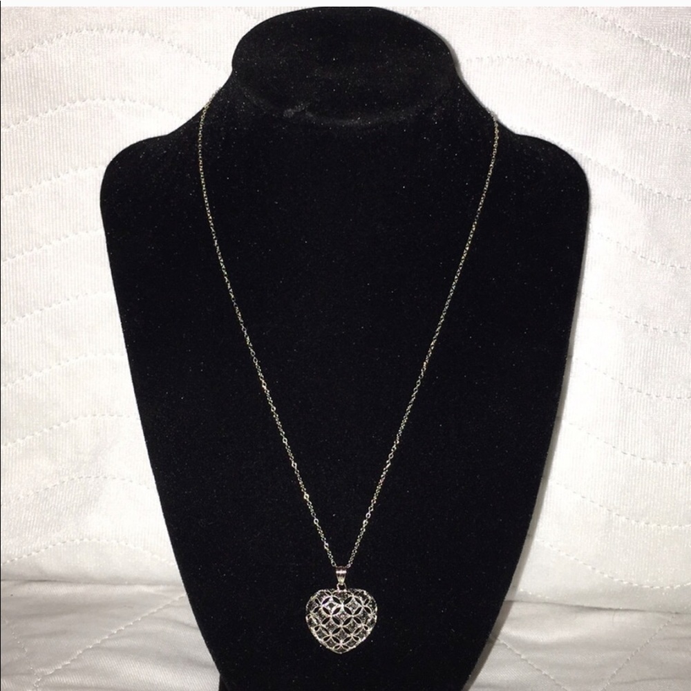 SS Diamond Heart 🖤 Accent Pendant Necklace NWOT - Picture 2 of 9